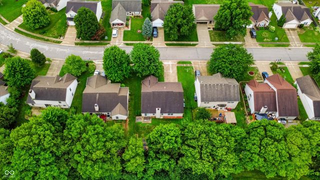 4846 Oakleigh Parkway, Greenwood, IN 46143