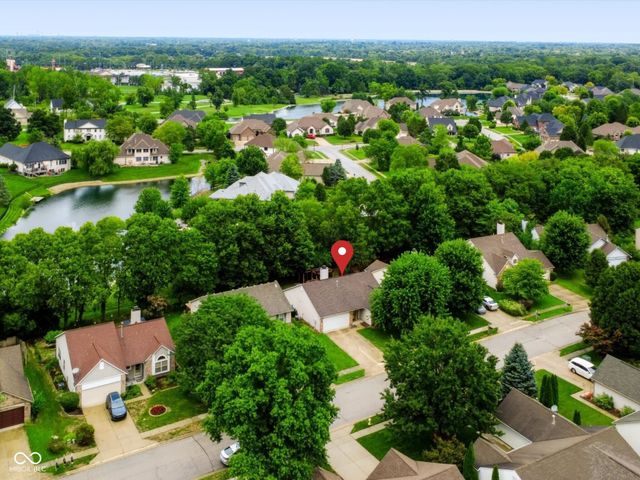 4846 Oakleigh Parkway, Greenwood, IN 46143