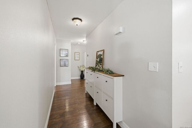 16611 YAUPON VLY, Helotes, TX 78023