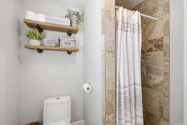 16611 YAUPON VLY, Helotes, TX 78023