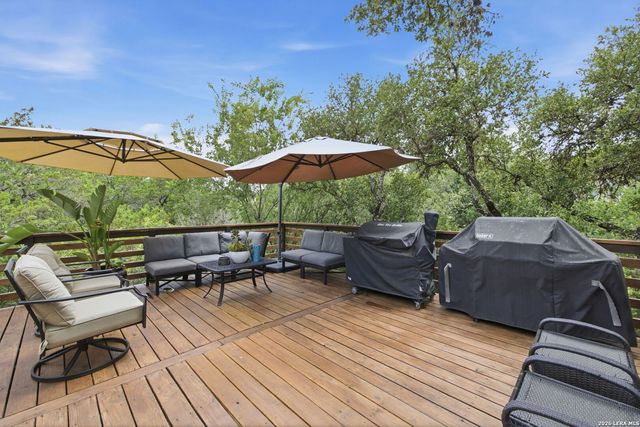 16611 YAUPON VLY, Helotes, TX 78023