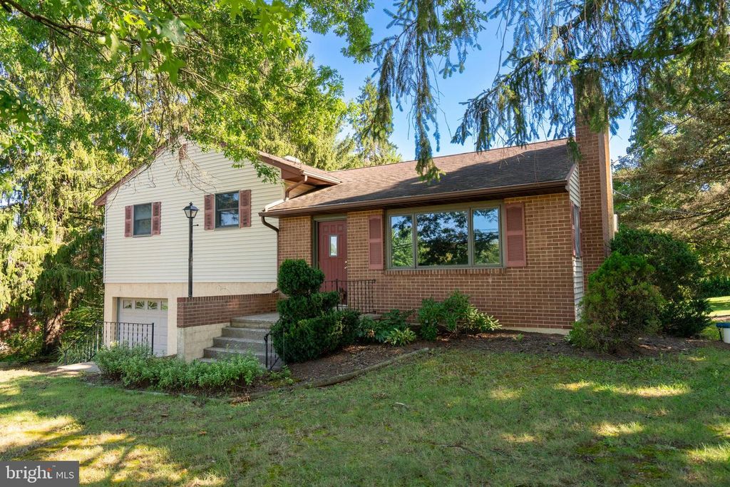 1121 CHURCH RD #, EAST GREENVILLE, PA 18041 — exterior