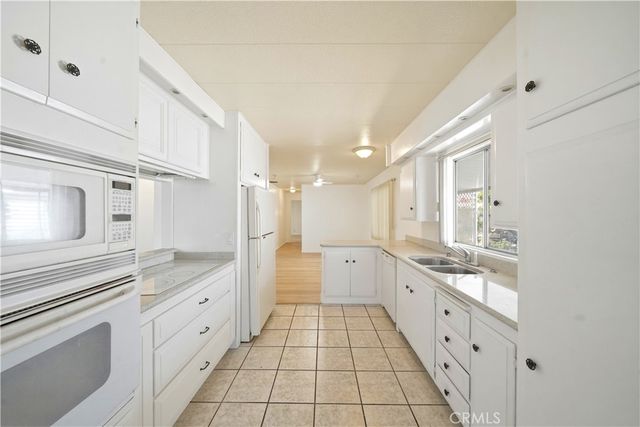 840 E Foothill Blvd. 140, Azusa, CA 91702