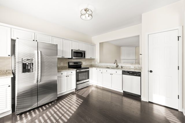 7252 Highway 70 S Apt 1506, Nashville, TN 37221