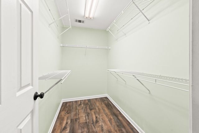 7252 Highway 70 S Apt 1506, Nashville, TN 37221