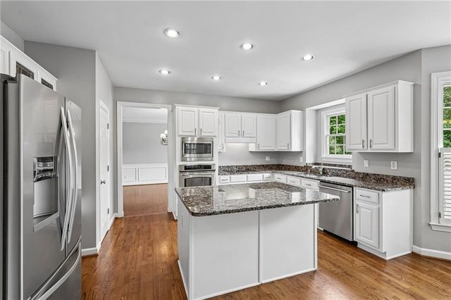 610 Fawn Run, Alpharetta, GA 30005