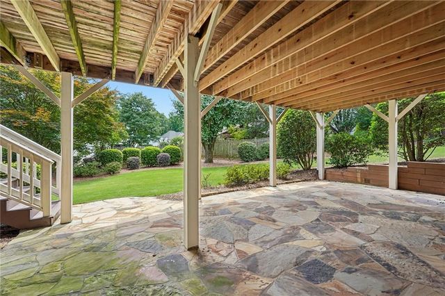 610 Fawn Run, Alpharetta, GA 30005