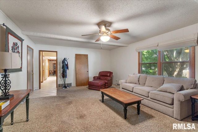 1521 Wood Mill Drive, Springfield, IL 62704