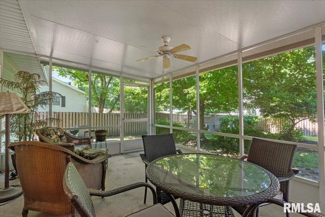 1521 Wood Mill Drive, Springfield, IL 62704