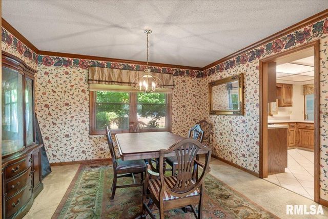 1521 Wood Mill Drive, Springfield, IL 62704