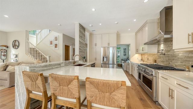 1690 ARLINGTON STREET, Sarasota, FL 34239