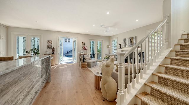 1690 ARLINGTON STREET, Sarasota, FL 34239