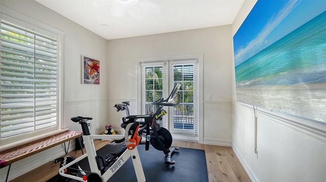 1690 ARLINGTON STREET, Sarasota, FL 34239