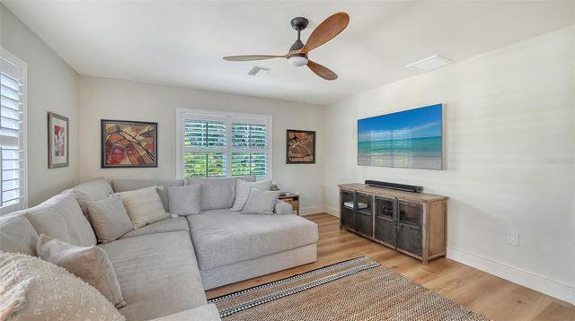 1690 ARLINGTON STREET, Sarasota, FL 34239