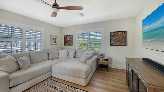 1690 ARLINGTON STREET, Sarasota, FL 34239