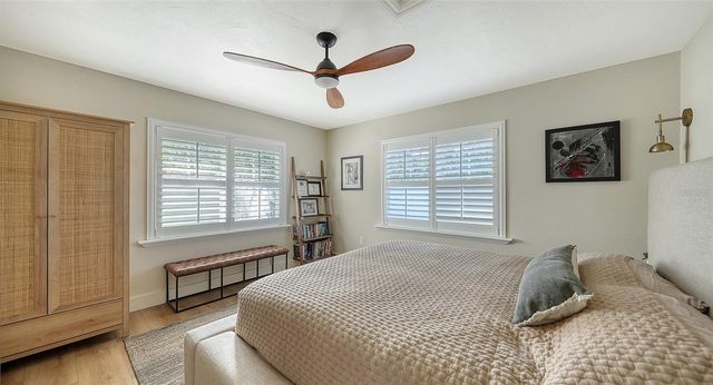 1690 ARLINGTON STREET, Sarasota, FL 34239