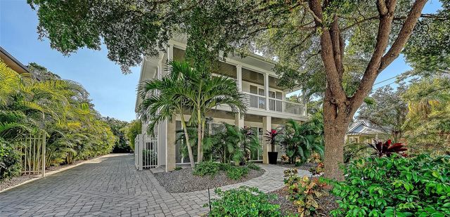 1690 ARLINGTON STREET, Sarasota, FL 34239