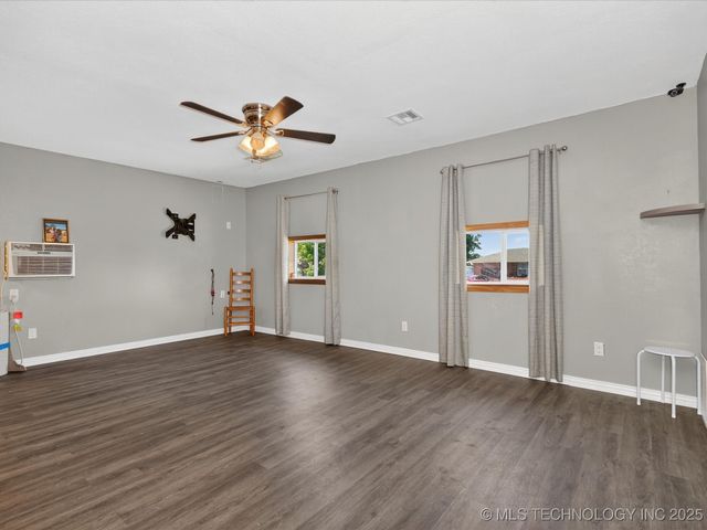 3615 Utah Avenue, Bartlesville, OK 74006