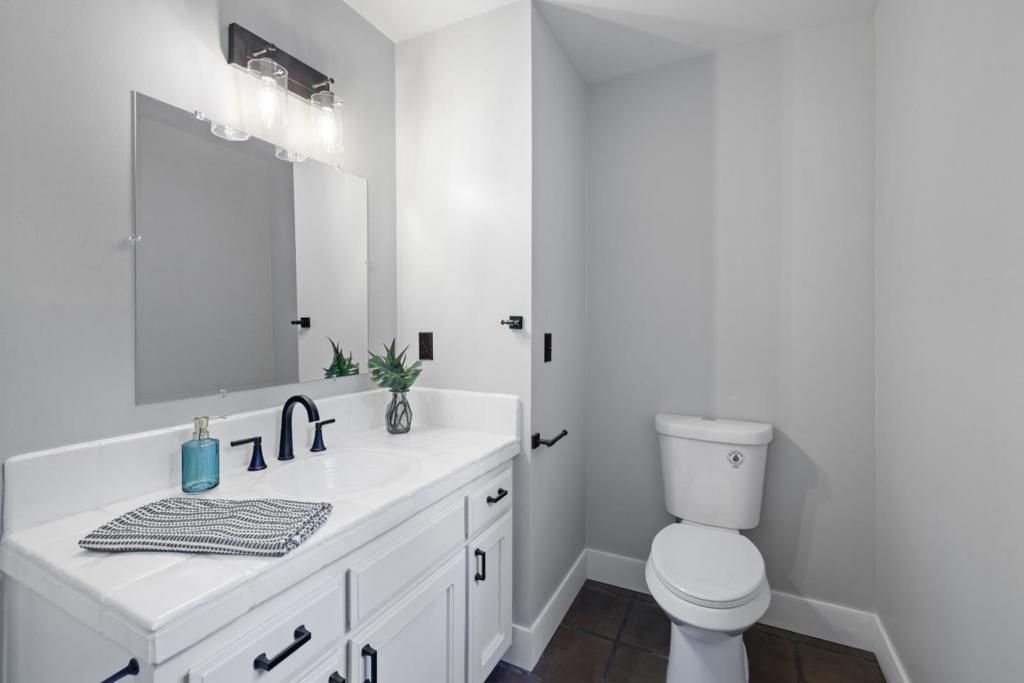 Image 11 of property listing at 1380 Weston Ridge Road, Scotts Valley, CA 95066