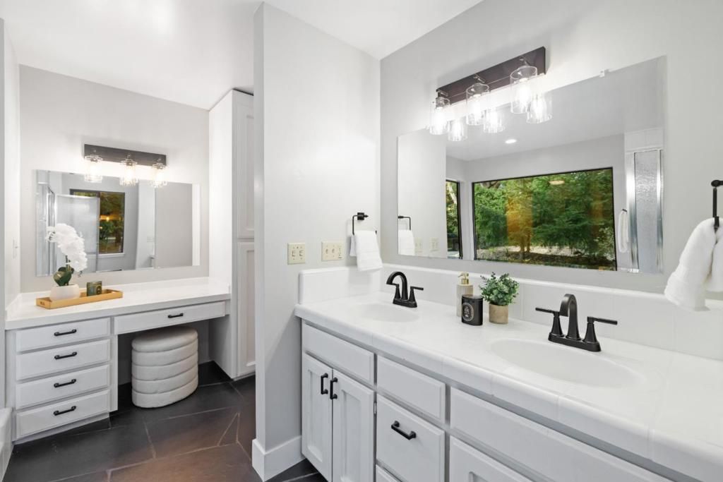 Image 13 of property listing at 1380 Weston Ridge Road, Scotts Valley, CA 95066