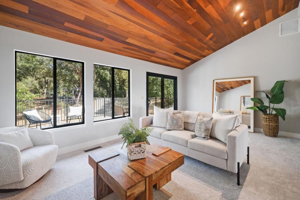 Image 2 of property listing at 1380 Weston Ridge Road, Scotts Valley, CA 95066