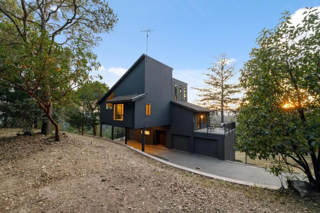 Image 40 of property listing at 1380 Weston Ridge Road, Scotts Valley, CA 95066