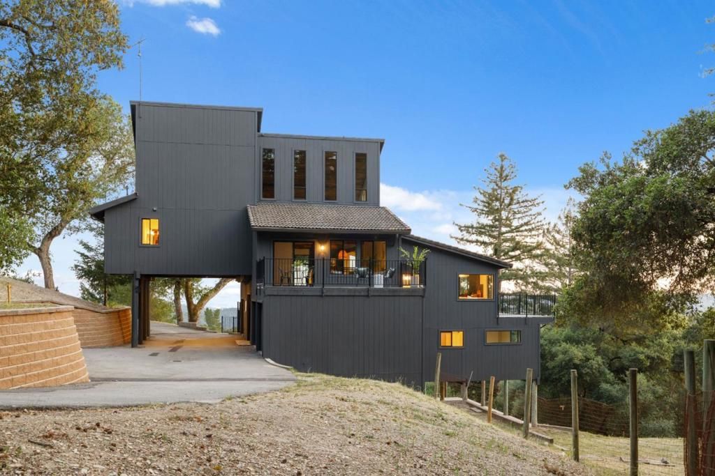 Image 41 of property listing at 1380 Weston Ridge Road, Scotts Valley, CA 95066