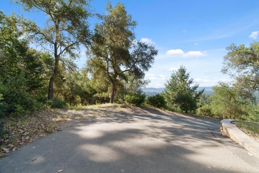 Image 43 of property listing at 1380 Weston Ridge Road, Scotts Valley, CA 95066