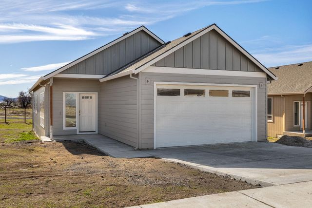 516 SW 6th Street Lot 2, Metolius, OR 97741