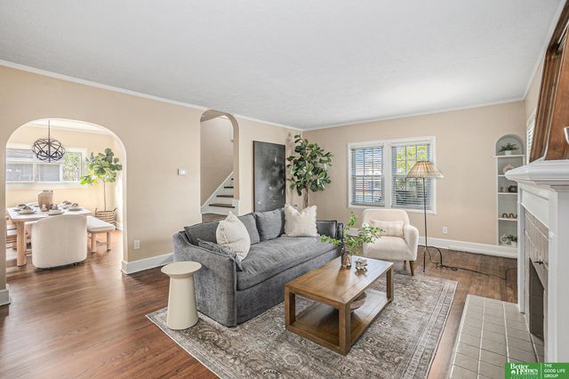 5855 William Street, Omaha, NE 68106