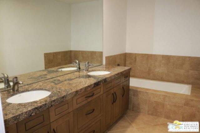 68 Oak Tree Drive, Rancho Mirage, CA 92270