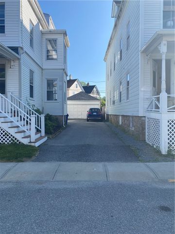 7 Pleasant Street 2, Newport, RI 02840