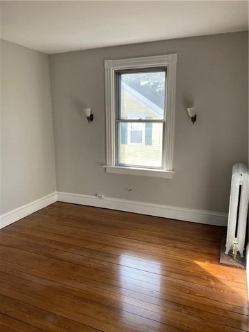 7 Pleasant Street 2, Newport, RI 02840