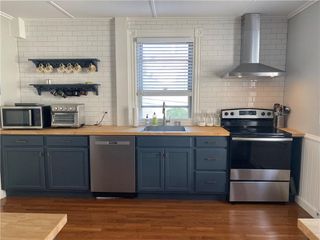7 Pleasant Street 2, Newport, RI 02840