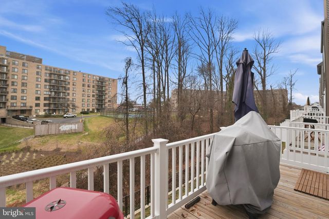 3537 STELLA BLUE DR, Hyattsville, MD 20782