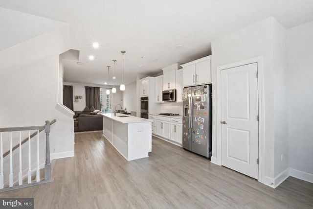 3537 STELLA BLUE DR, Hyattsville, MD 20782