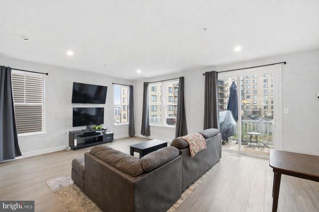 3537 STELLA BLUE DR, Hyattsville, MD 20782