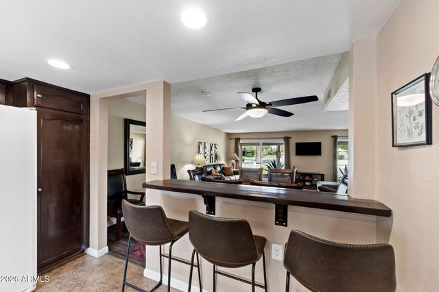 283 LEISURE WORLD --, Mesa, AZ 85206