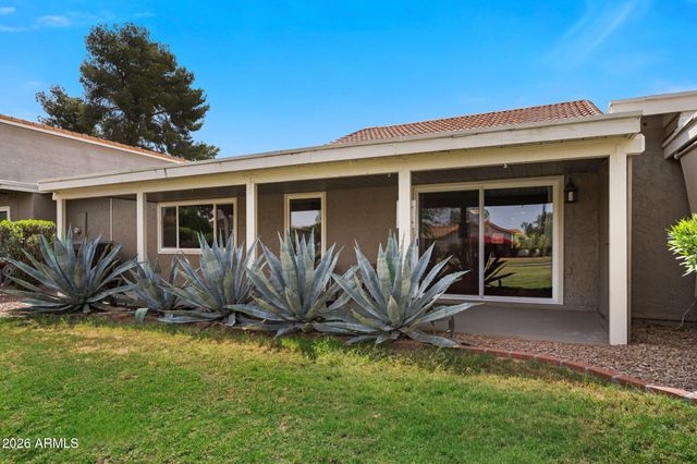 283 LEISURE WORLD --, Mesa, AZ 85206