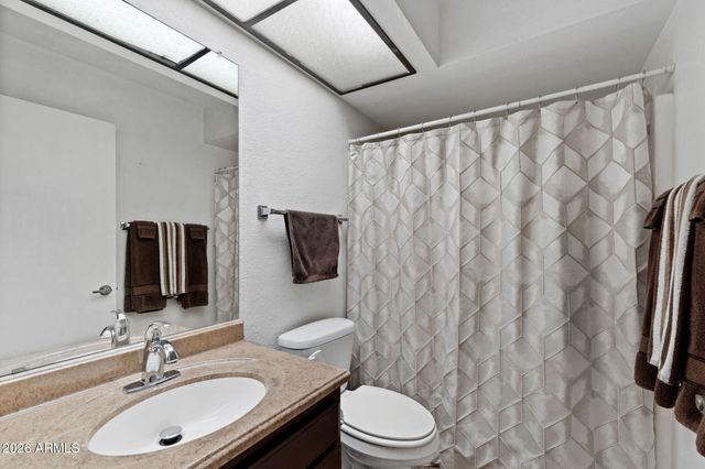 283 LEISURE WORLD --, Mesa, AZ 85206