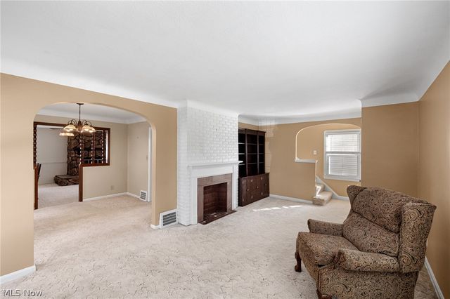 5118 Yorkshire Avenue, Parma, OH 44134
