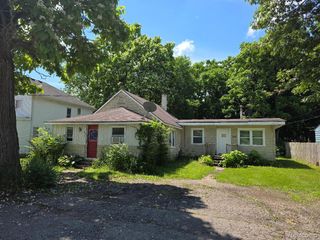 639 Heights Road, Orion Charter Township, MI 48362
