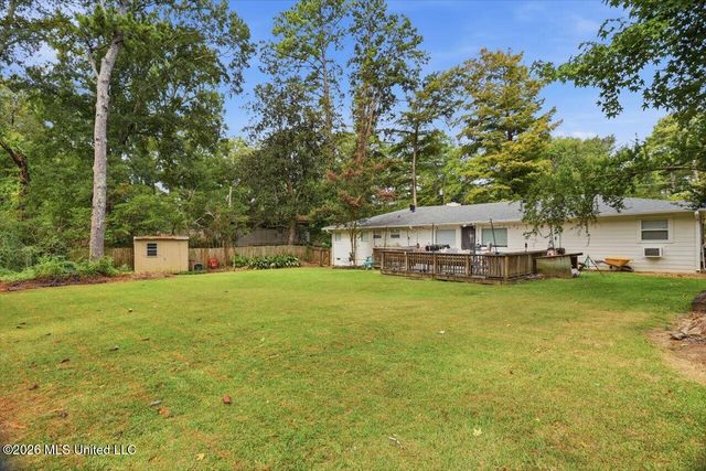 134 Chippewa Circle, Jackson, MS 39211