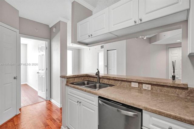 17150 N Bay Rd 2802, Sunny Isles Beach, FL 33160