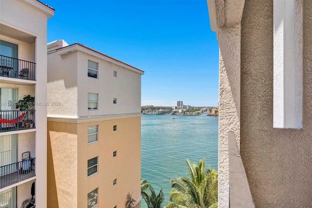 17150 N Bay Rd 2802, Sunny Isles Beach, FL 33160