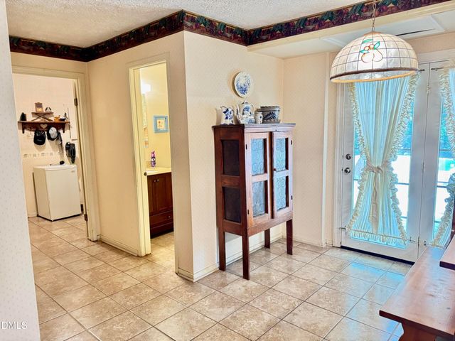 84 Wintergreen Road, Henderson, NC 27537