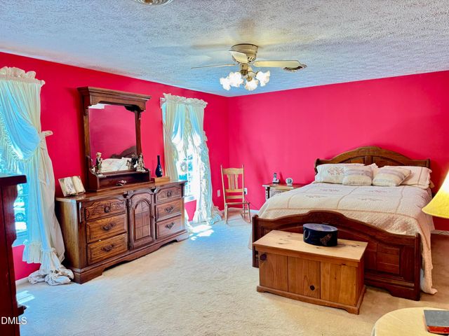 84 Wintergreen Road, Henderson, NC 27537