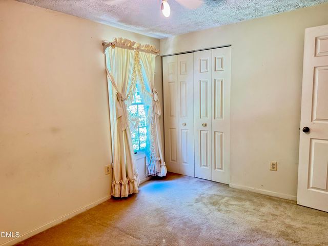 84 Wintergreen Road, Henderson, NC 27537