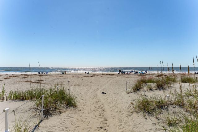 58 Grand Pavilion Drive, Isle Of Palms, SC 29451