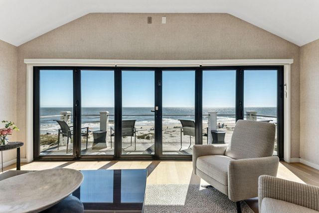 58 Grand Pavilion Drive, Isle Of Palms, SC 29451